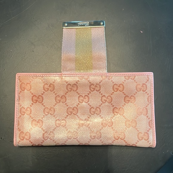 Auth vintage Gucci wallet - Picture 3 of 13
